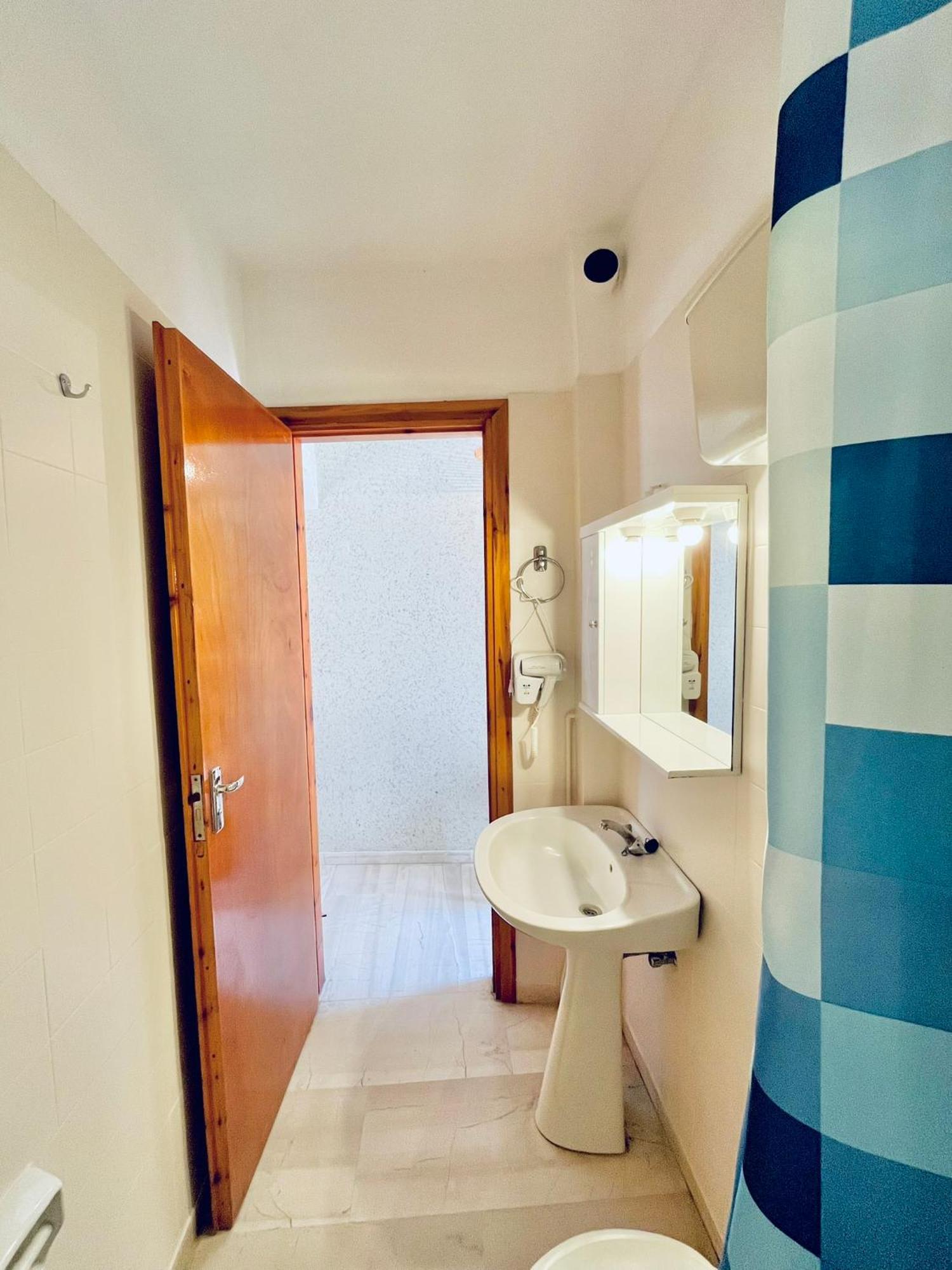 Oelia Rooms & Apartments Agia Marina  Exterior photo