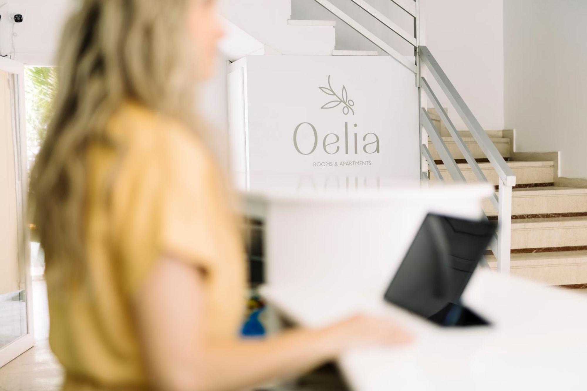 Oelia Rooms & Apartments Agia Marina  Exterior photo